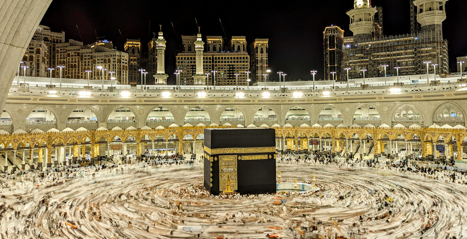 Khana Kaaba at night